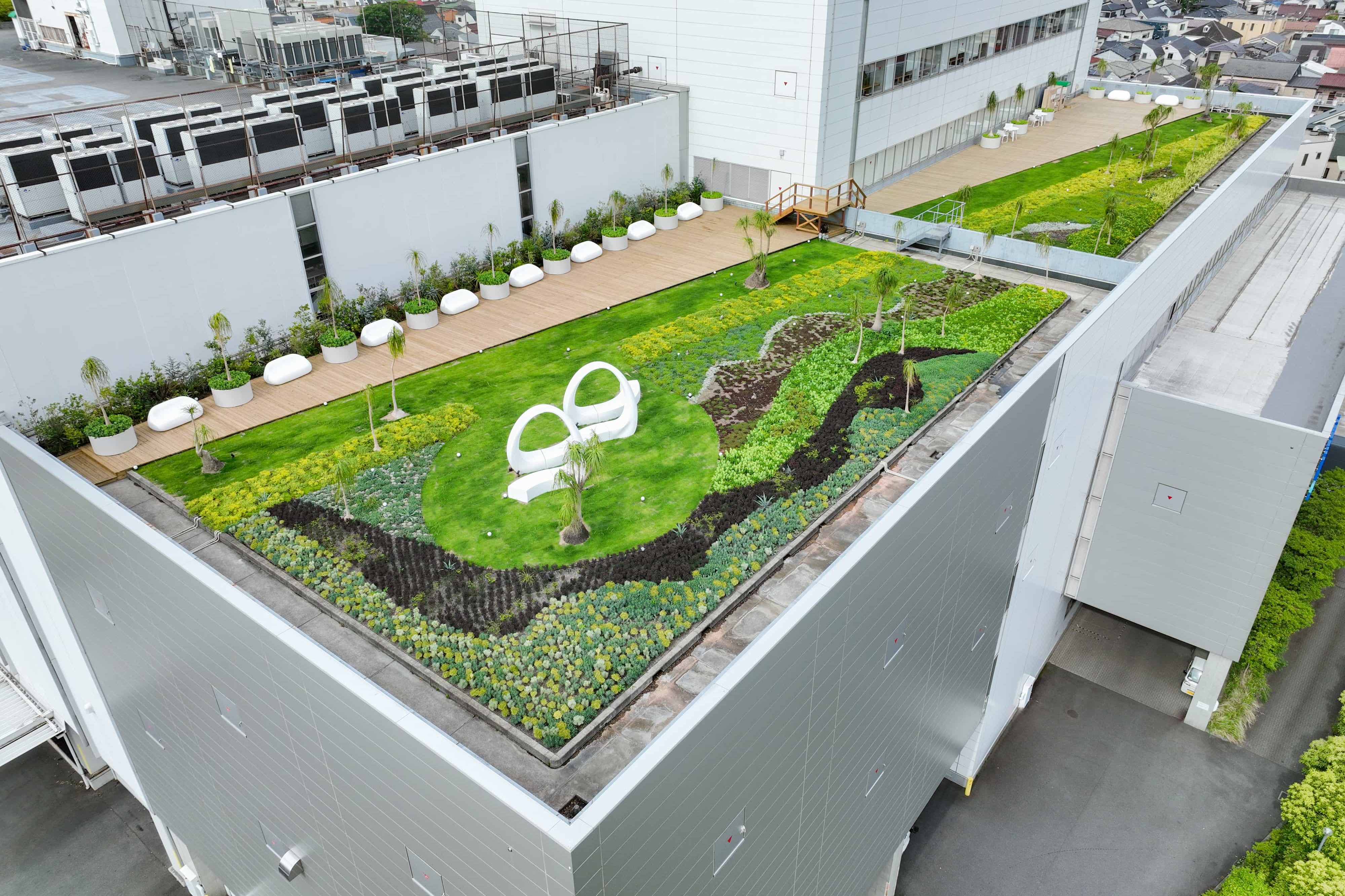 そら植物園株式会社 大阪事務所の正社員 職人・現場スタッフ 公園・施設管理 都市緑化・ランドスケープ お庭・植木の求人情報イメージ1