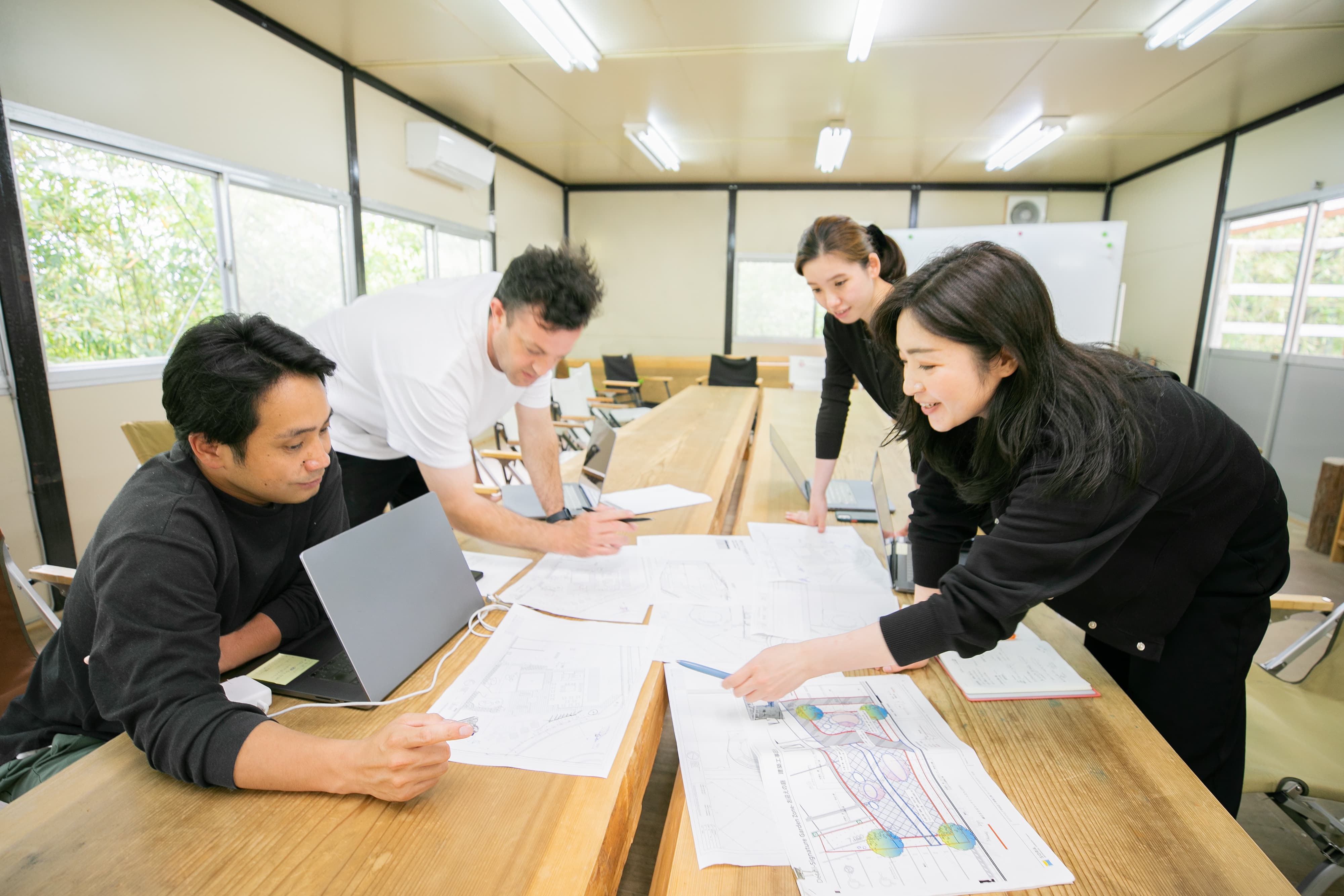 そら植物園株式会社 大阪事務所の正社員 施工管理（工事） 設計・プランナー 営業・企画 都市緑化・ランドスケープ お庭・植木求人イメージ