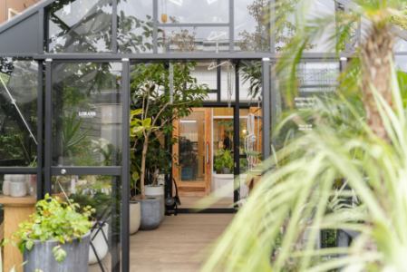 一般社団法人ローランズプラス ローランズ天王洲アイル店の正社員 現場管理（維持管理） 職人・現場スタッフ 販売・接客 都市緑化・ランドスケープ 屋内緑化の求人情報イメージ4